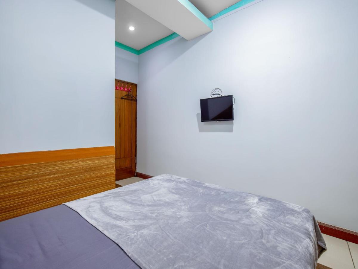 Hotel Sahabat 2 Джакарта Екстериор снимка