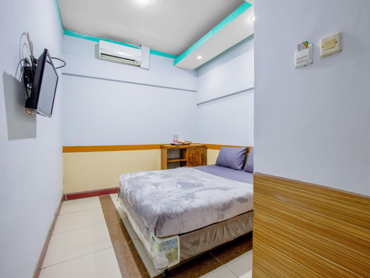 Hotel Sahabat 2 Джакарта Екстериор снимка