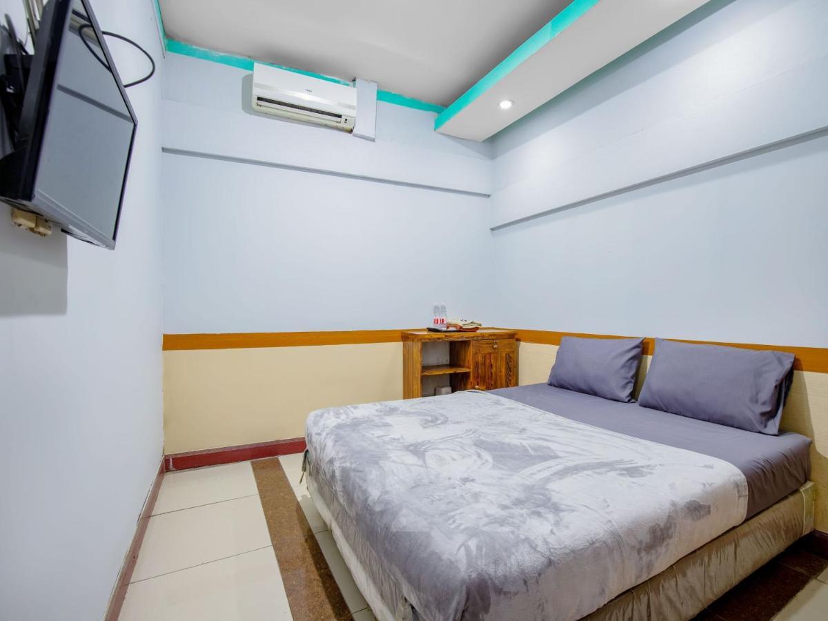 Hotel Sahabat 2 Джакарта Екстериор снимка